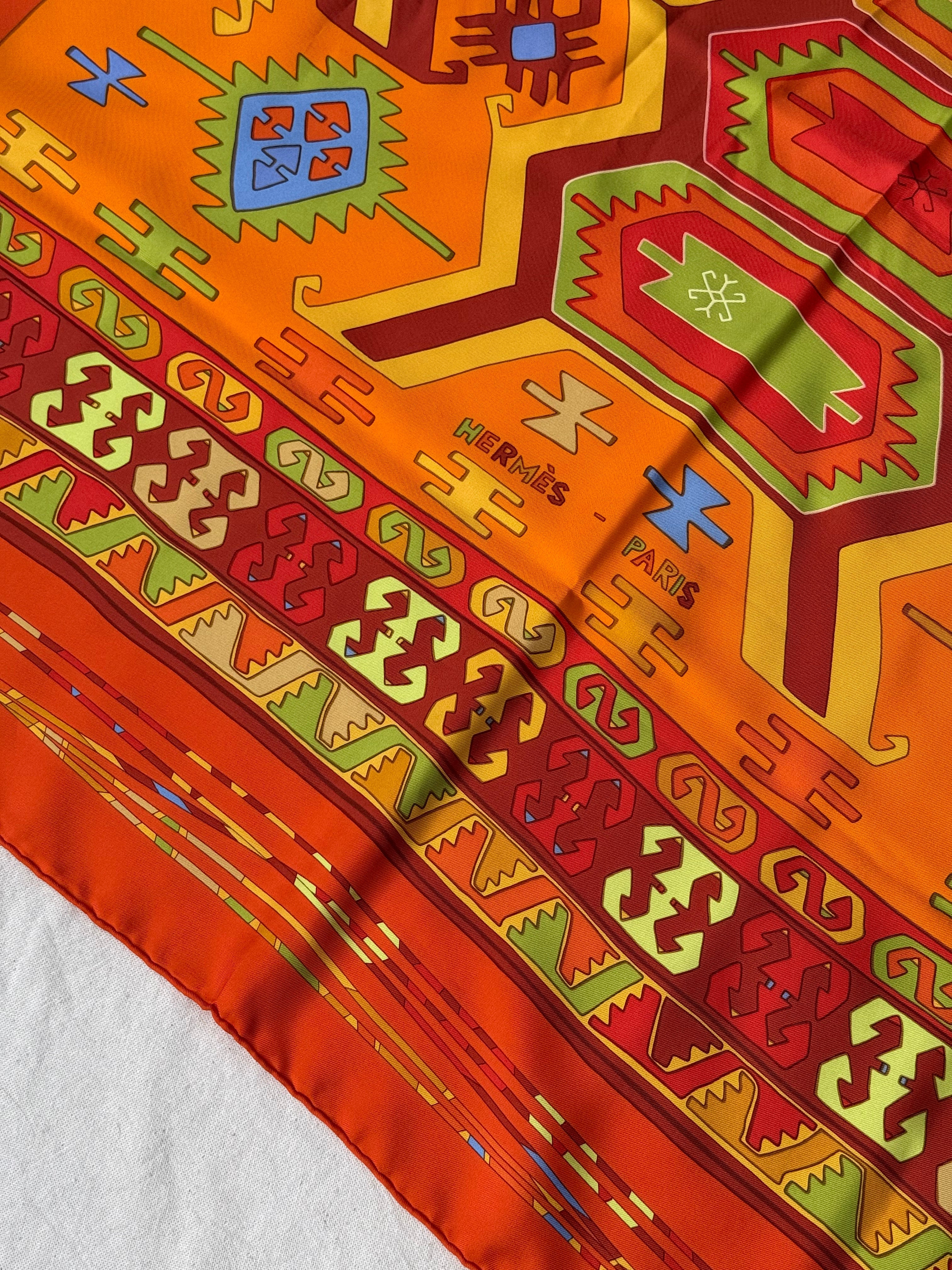 Bufanda Hermès – Modelo Kilim