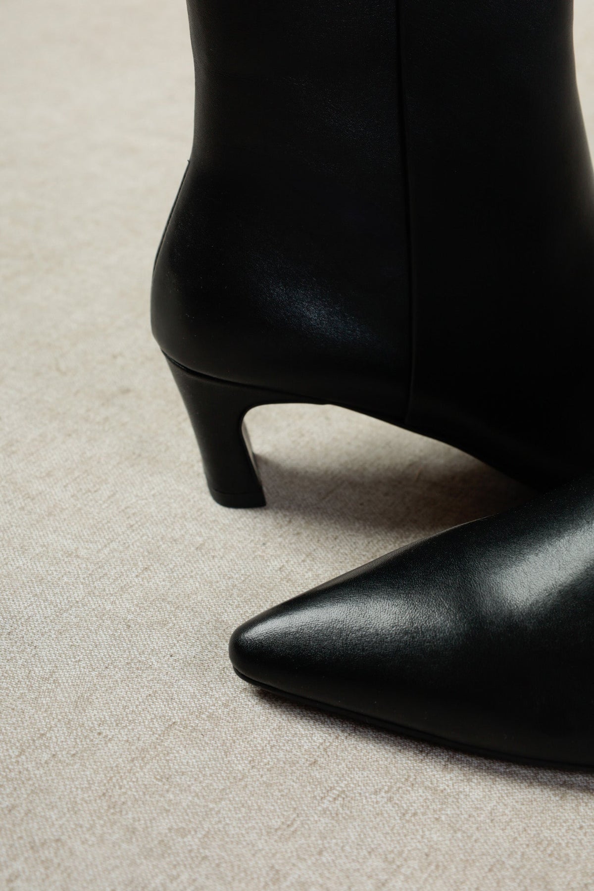 Linda Boots - Black