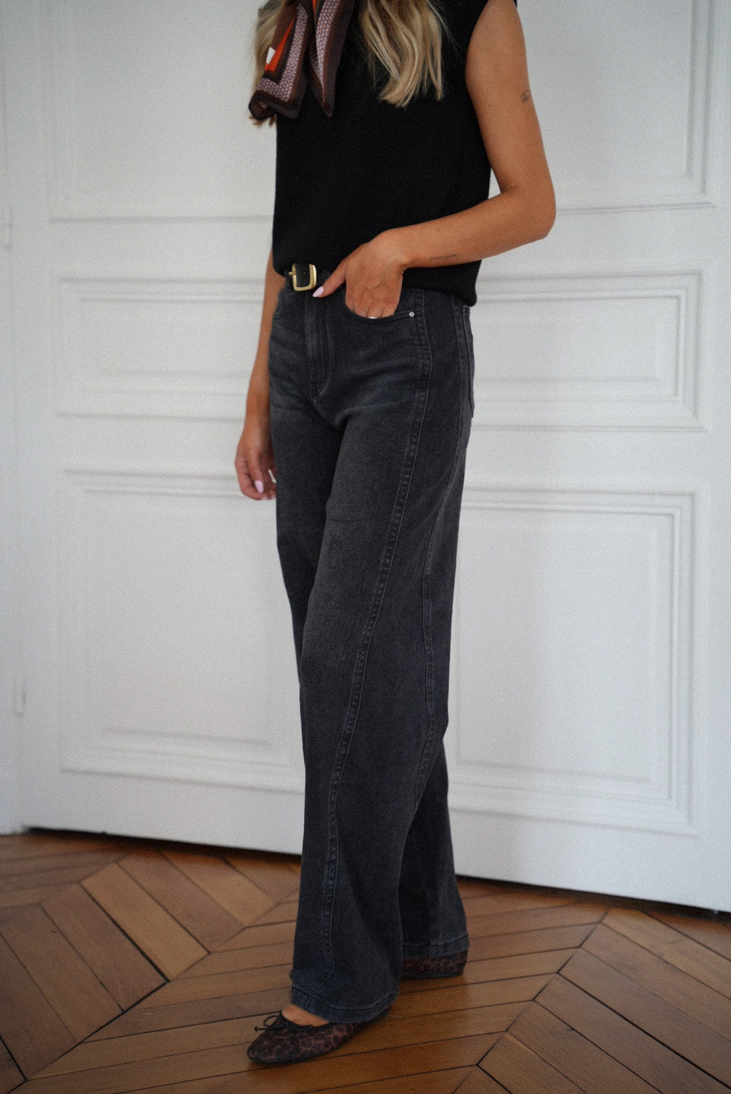 Leslie Black - Straight Jeans