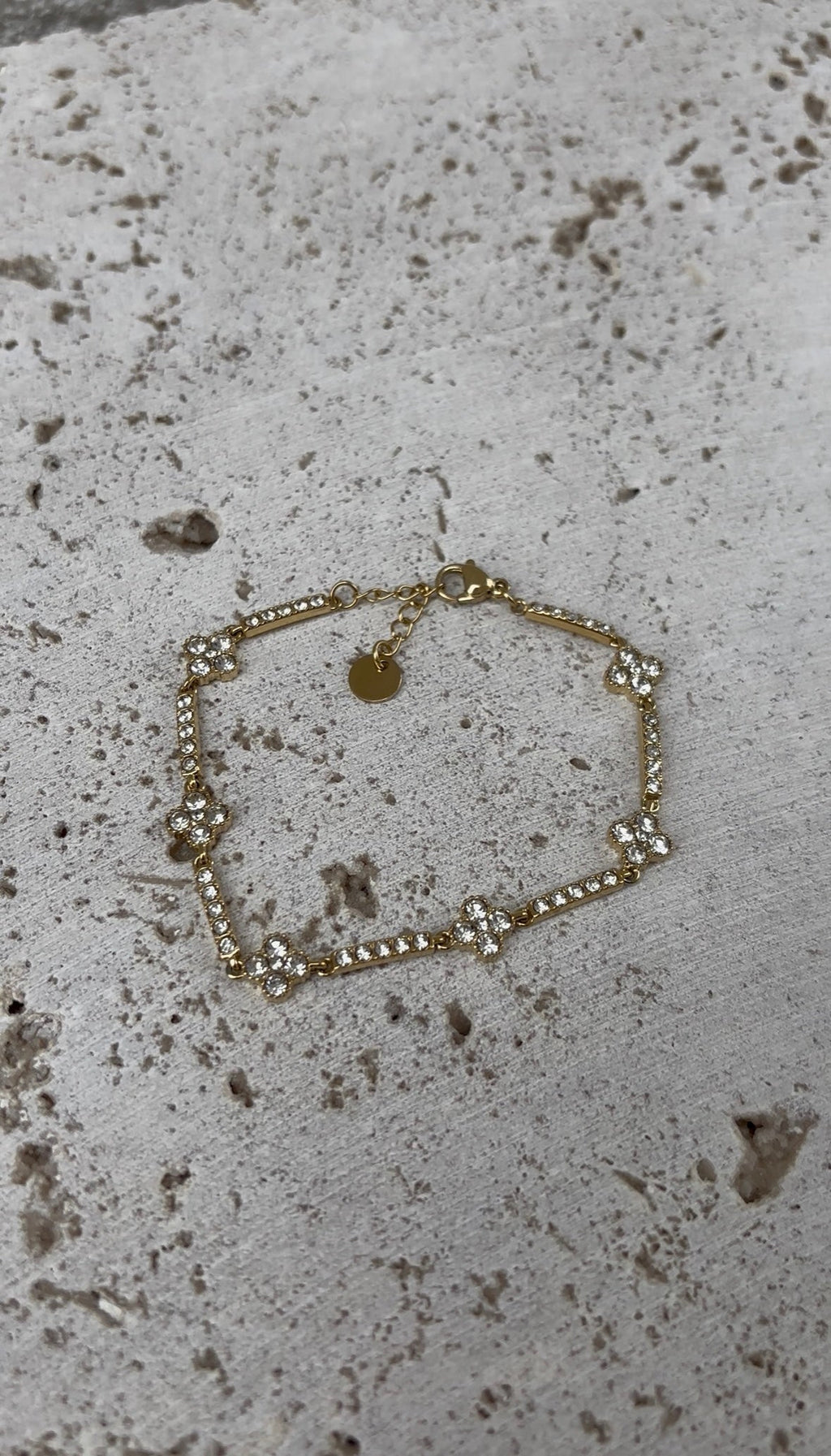 Clover gems bracelet