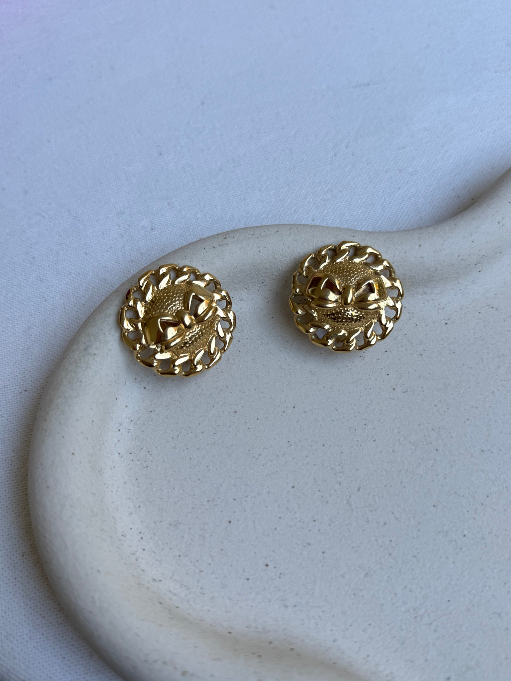 Vintage Nina Ricci Earrings - Gold With Central Bow