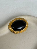 Broche Poggi Vintage - Cabochon Noir Et Monture Dorée Texturée