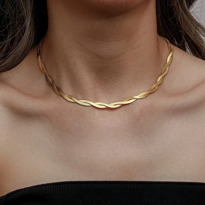 Sarri necklace
