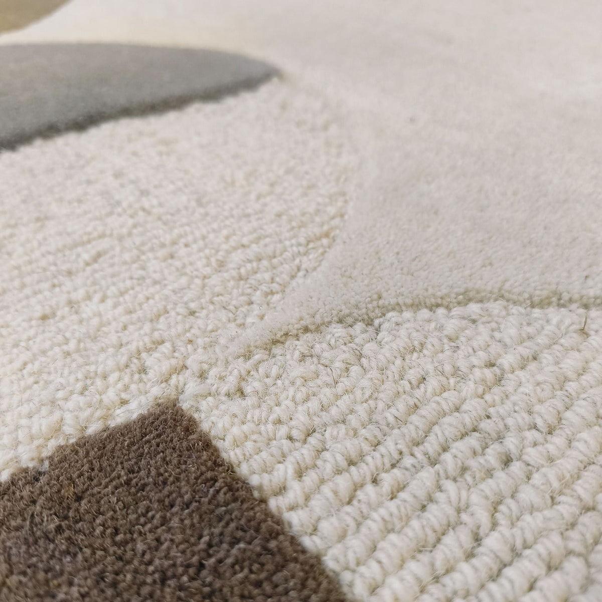Mia Scallop Wool Rug
