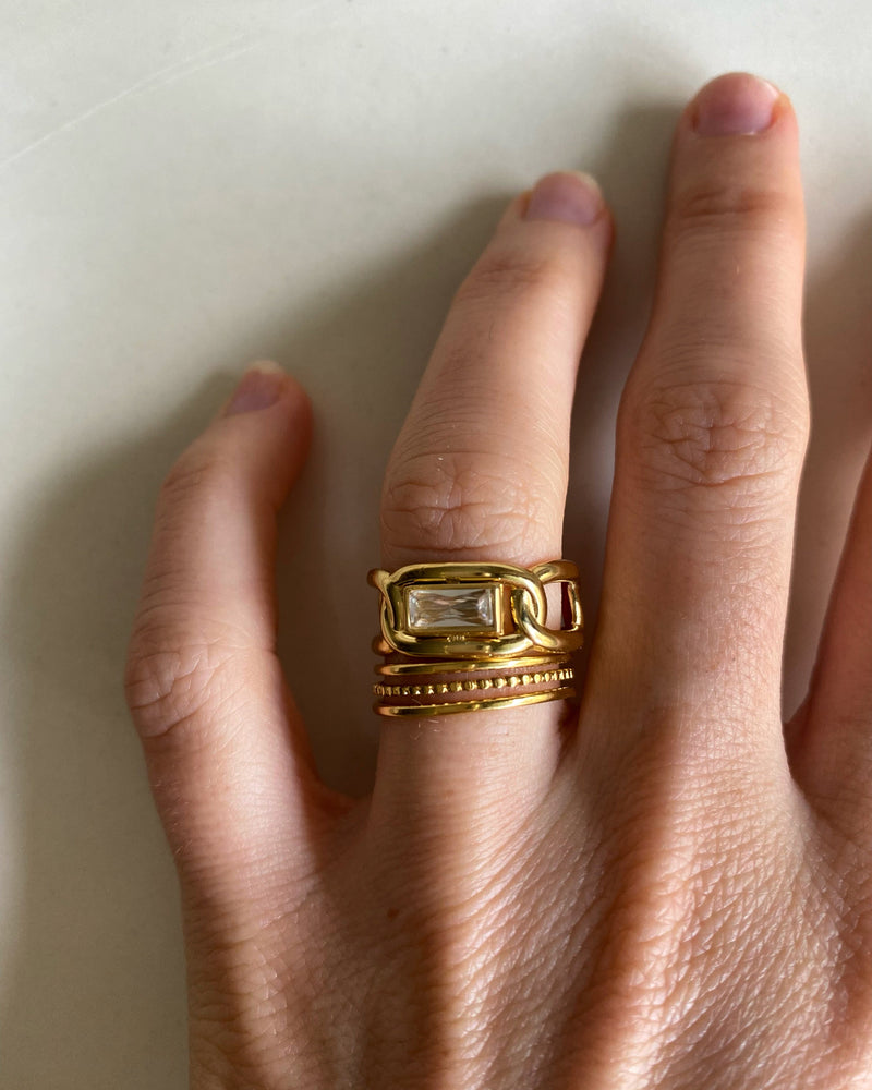 Dominique ring