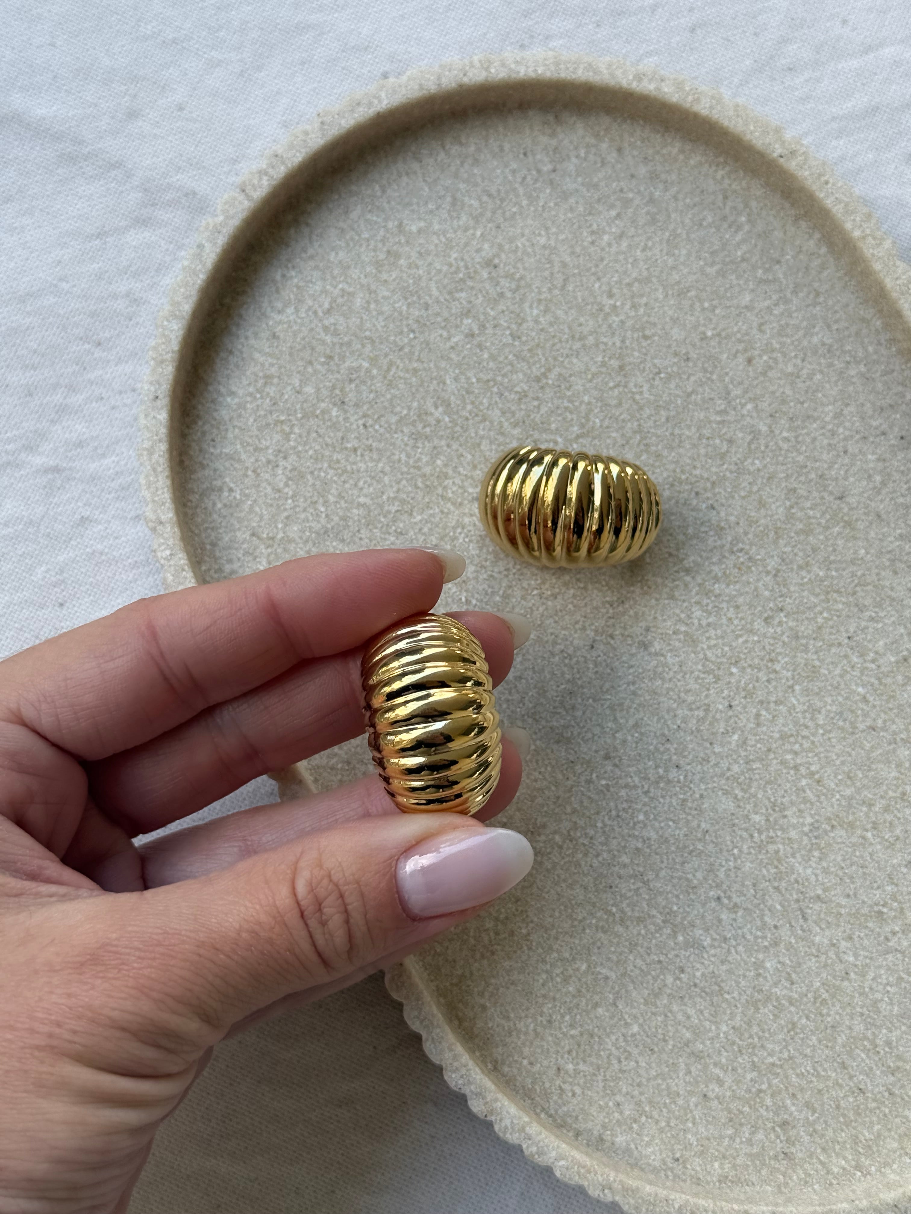 Boucles D’Oreilles Vintage - Créoles Striées Dorées
