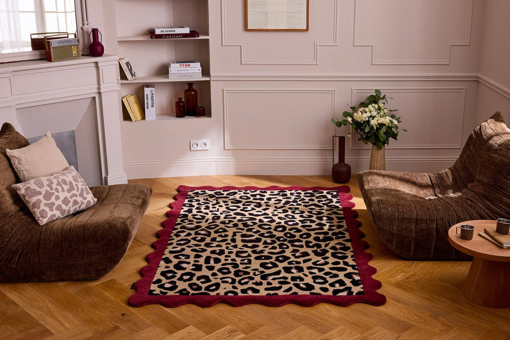 Wild soul – Wool rug with leopard pattern - burgundy Wild soul