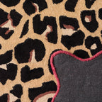 Wild soul – Wool rug with leopard pattern - burgundy Wild soul