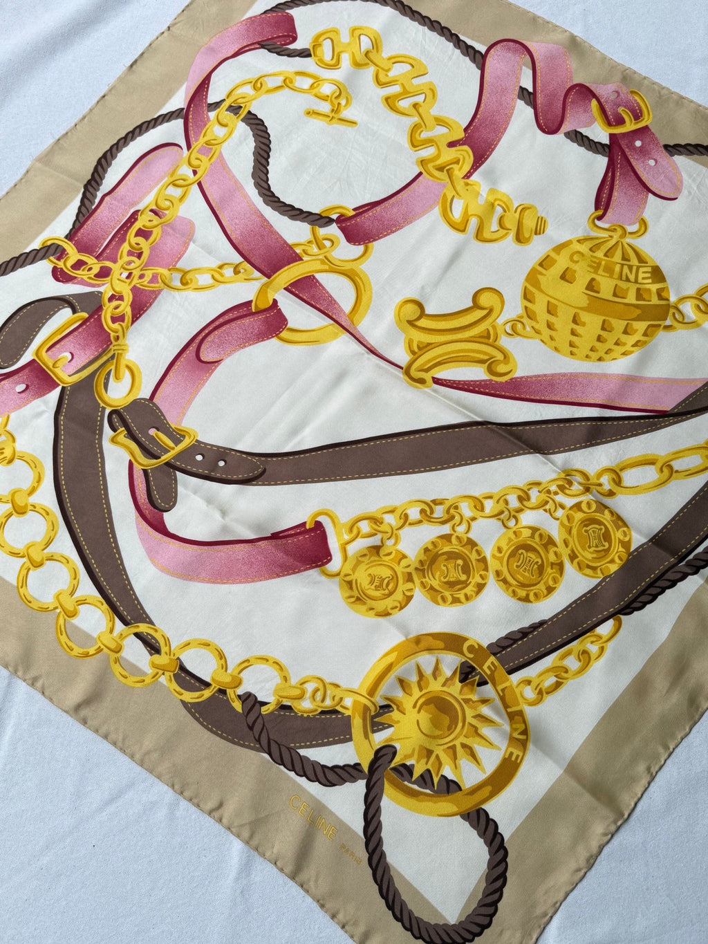Bufanda Céline – Cadenas Y Arnés