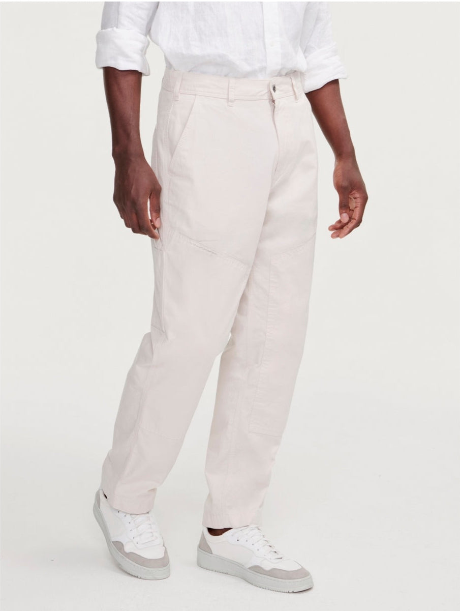 Pantalón color arena para hombre