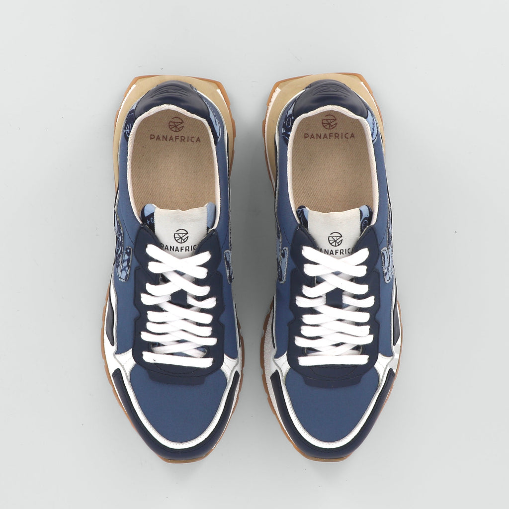 Akanda-Marine Trainers