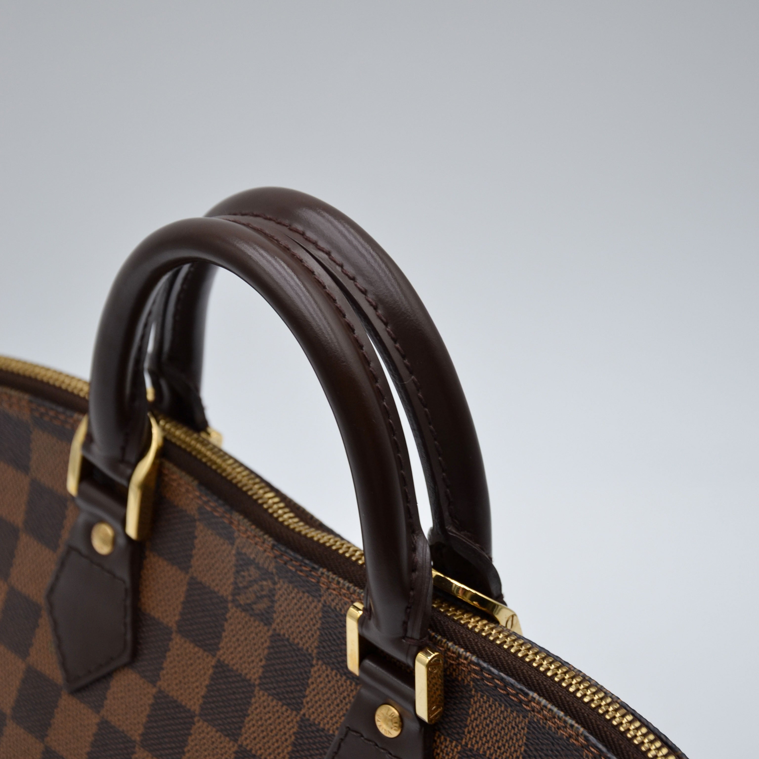 Louis Vuitton Alma PM Lona Damier Ébène
