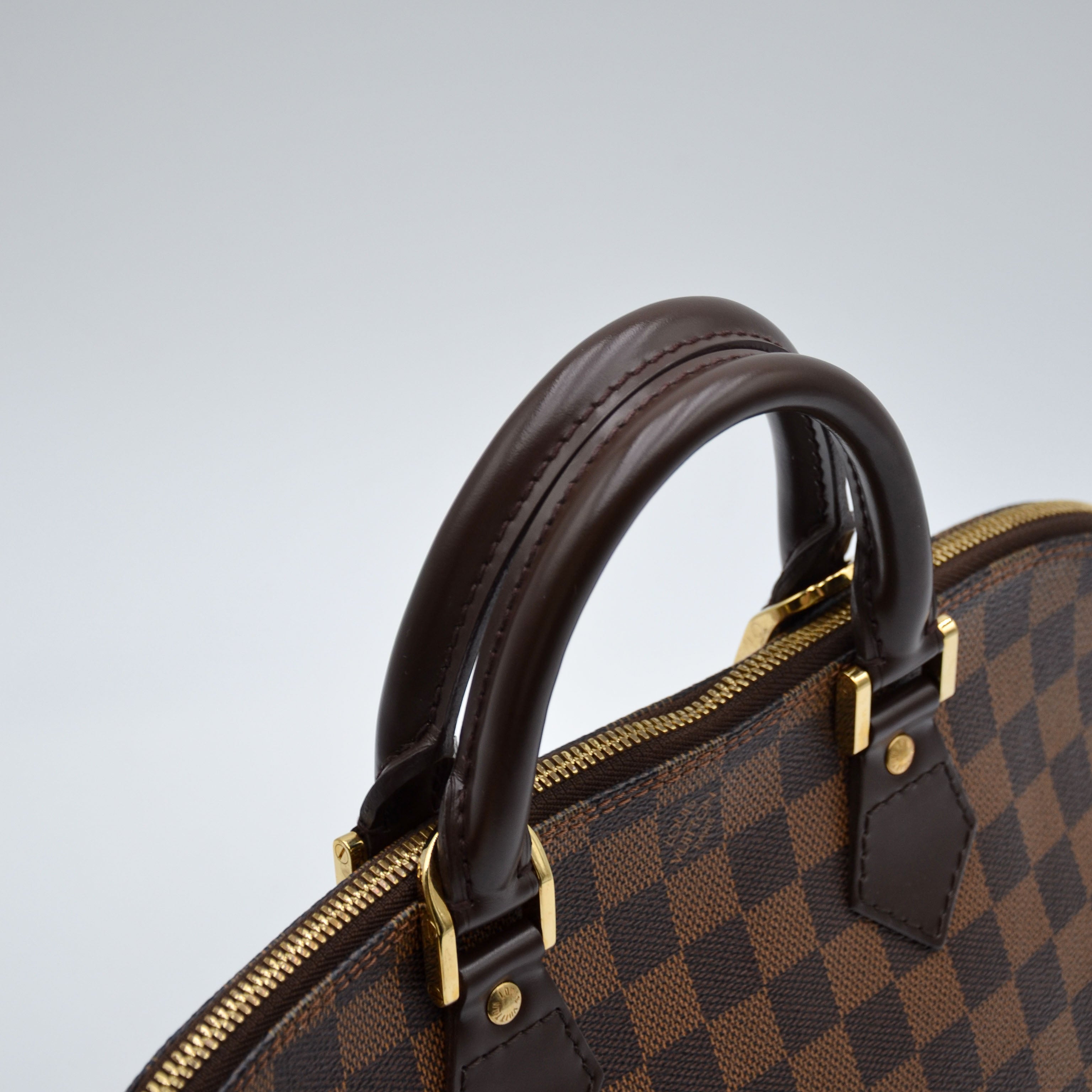 Louis Vuitton Alma PM Lona Damier Ébène