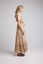 Vestido largo de manga corta - Beige