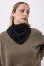 Trekantsbandana – Brushed Cashmere Bandana Amel - Noir - Dam