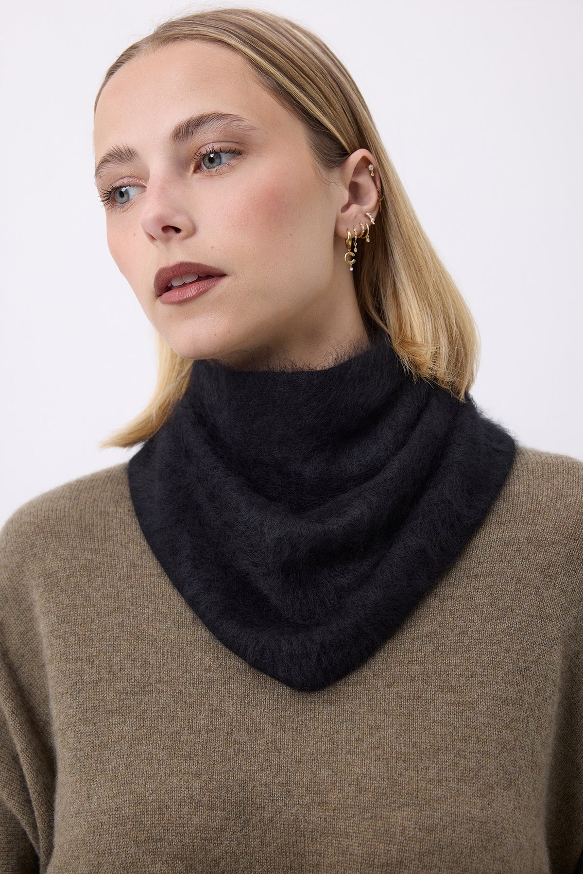 Trekantsbandana – Brushed Cashmere Bandana Amel - Noir - Dam