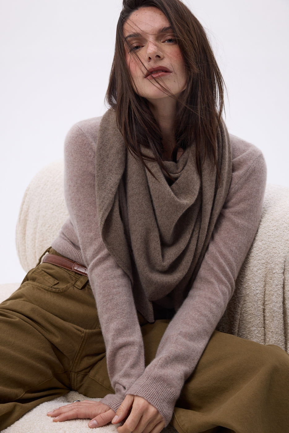 Bufanda bandana oversize triangular lisa Amel - avellana - mujer
