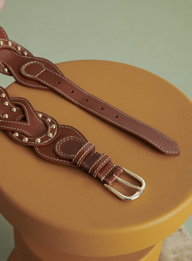 CEINTURE LARGE CLOUTE MARRON ANGELA PETITE MENDIGOTE