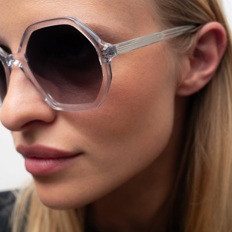 Lunette Angela