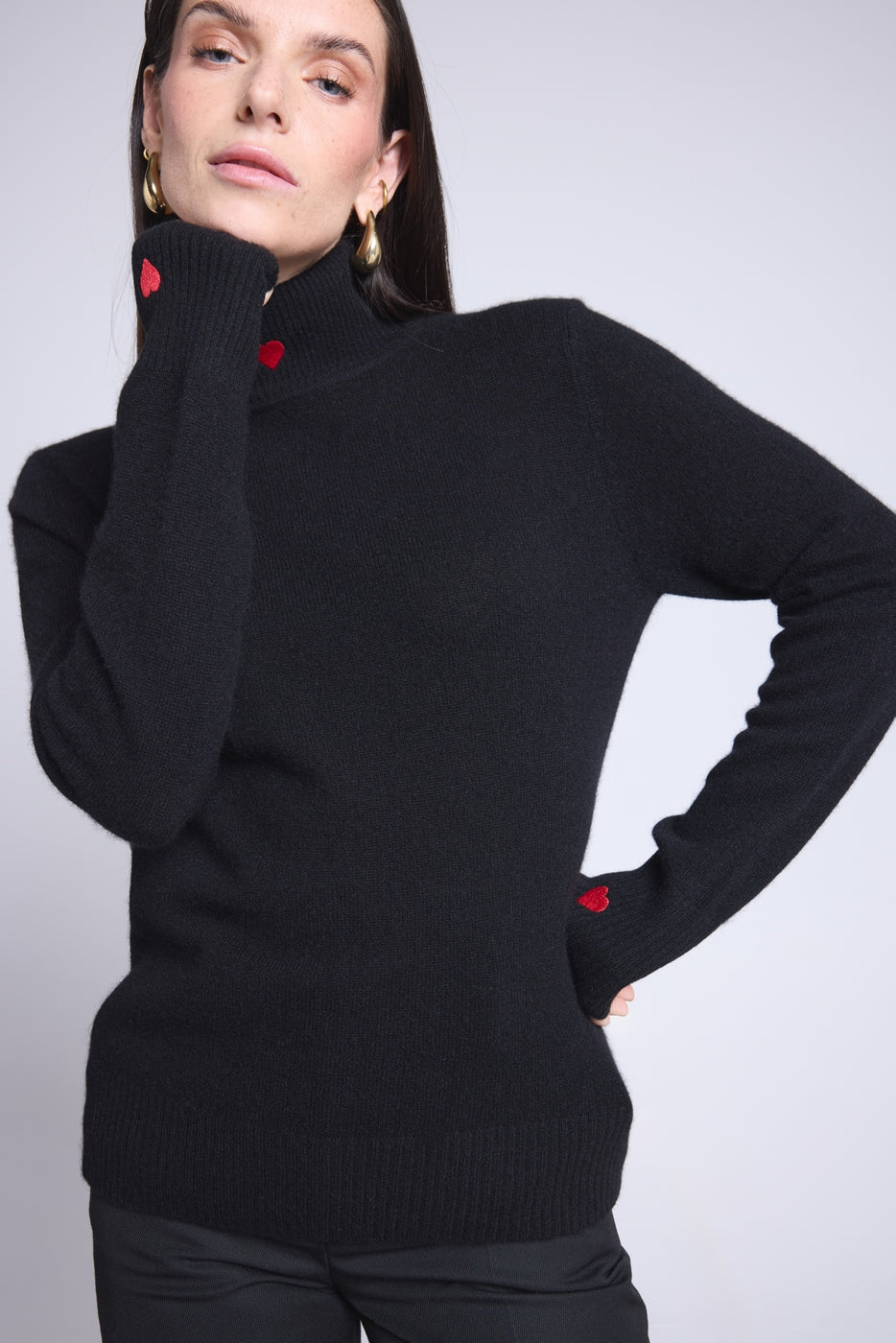 Roll-Neck Jumper Heart Embroidery Anny - Black Red - Women