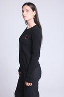 Pull Col Rond Cœur Broderie Anubis - Noir Rouge - Femme