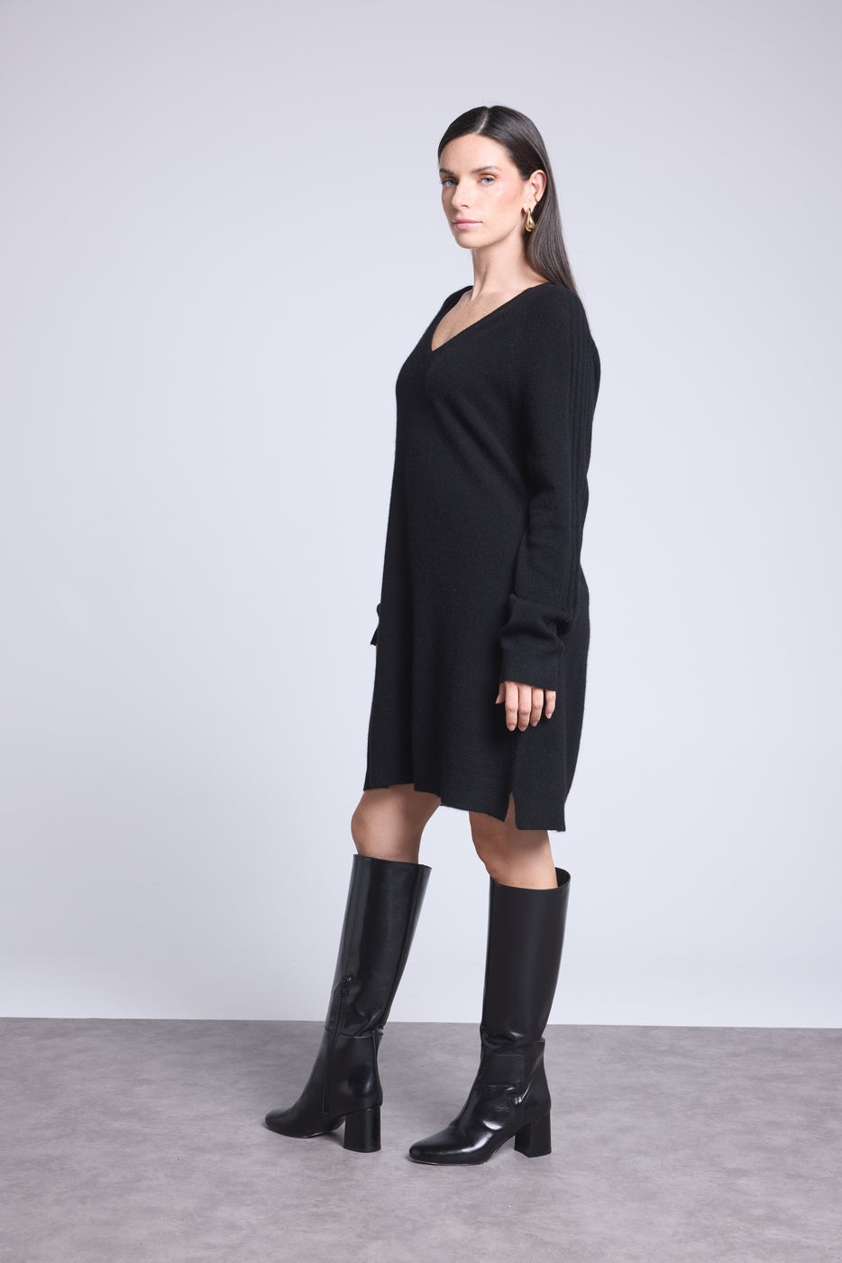 Vestido con cuello en V April - Negro - Mujer