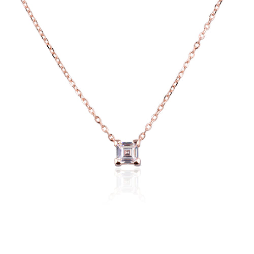 Collier Chaîne Carré Intemporel - Rose