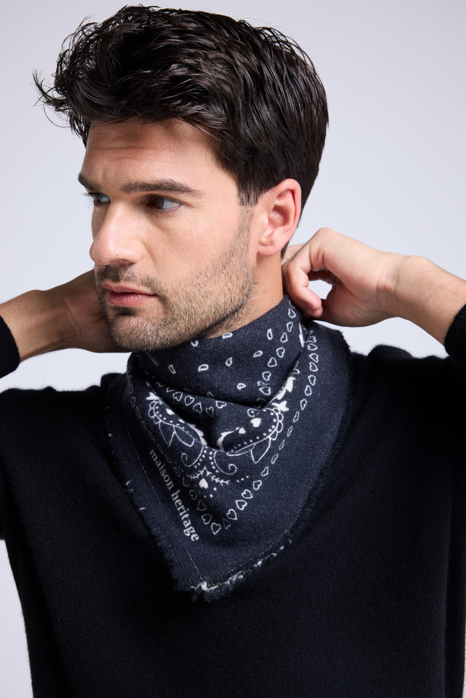 Sciarpa Bandana Unisex 54*54 Arizona In Cashmere - Nero Bianco