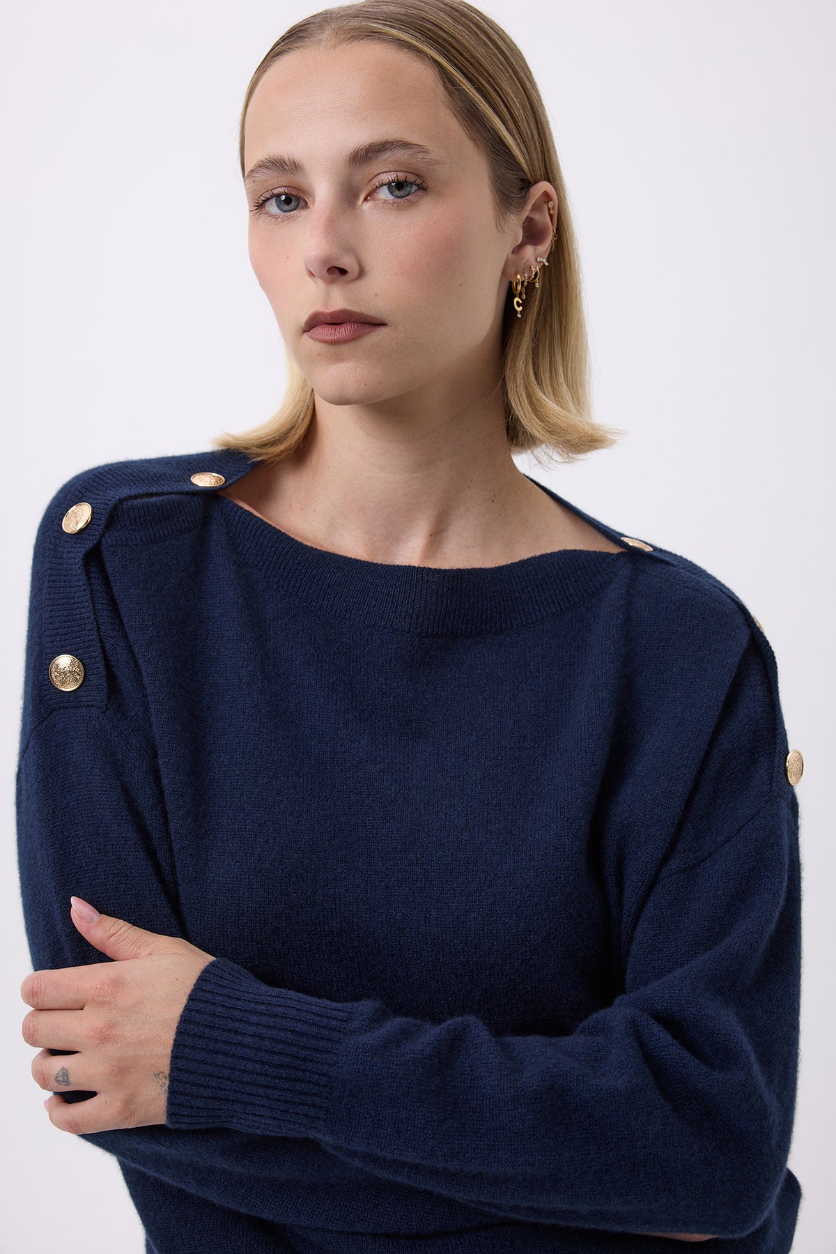 Druiwentrui met Ronde Hals en Gouden Knopen F Aspen - Marineblauw - Dames