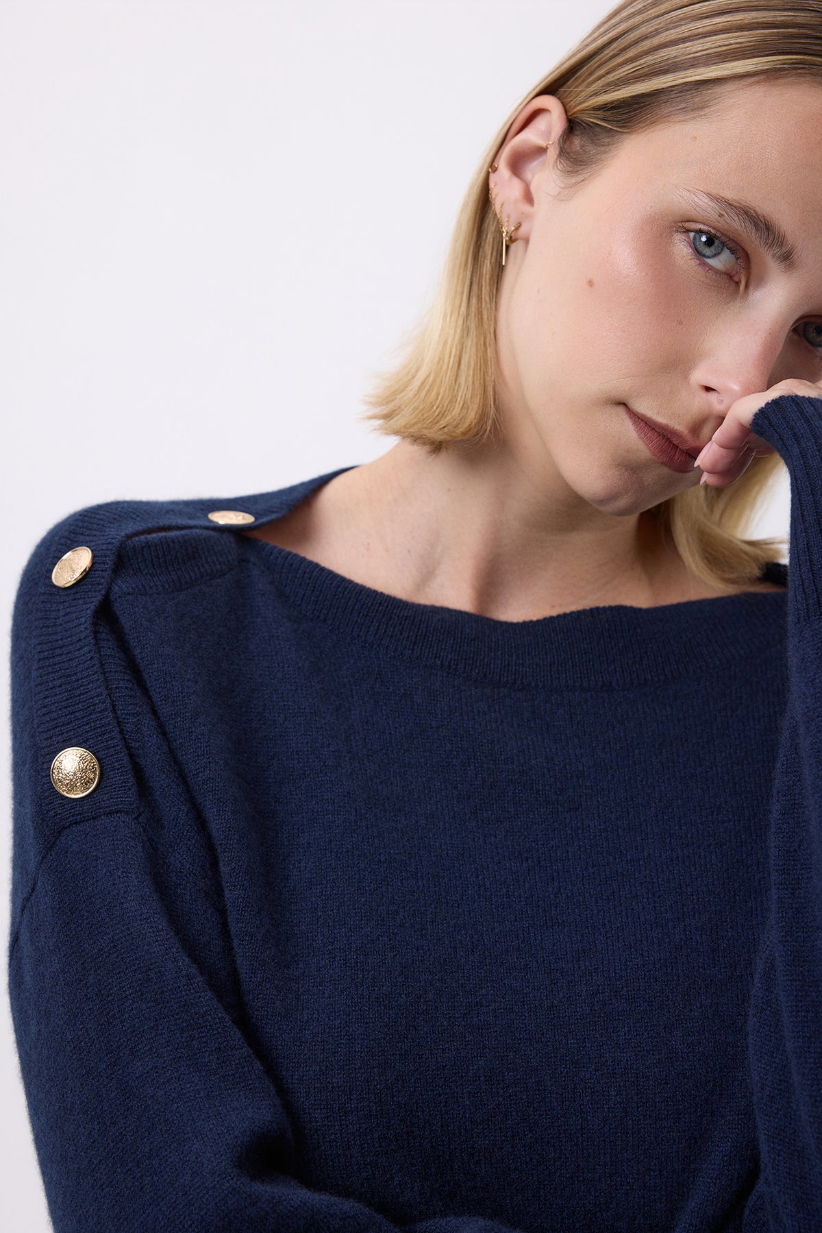 Druiwentrui met Ronde Hals en Gouden Knopen F Aspen - Marineblauw - Dames