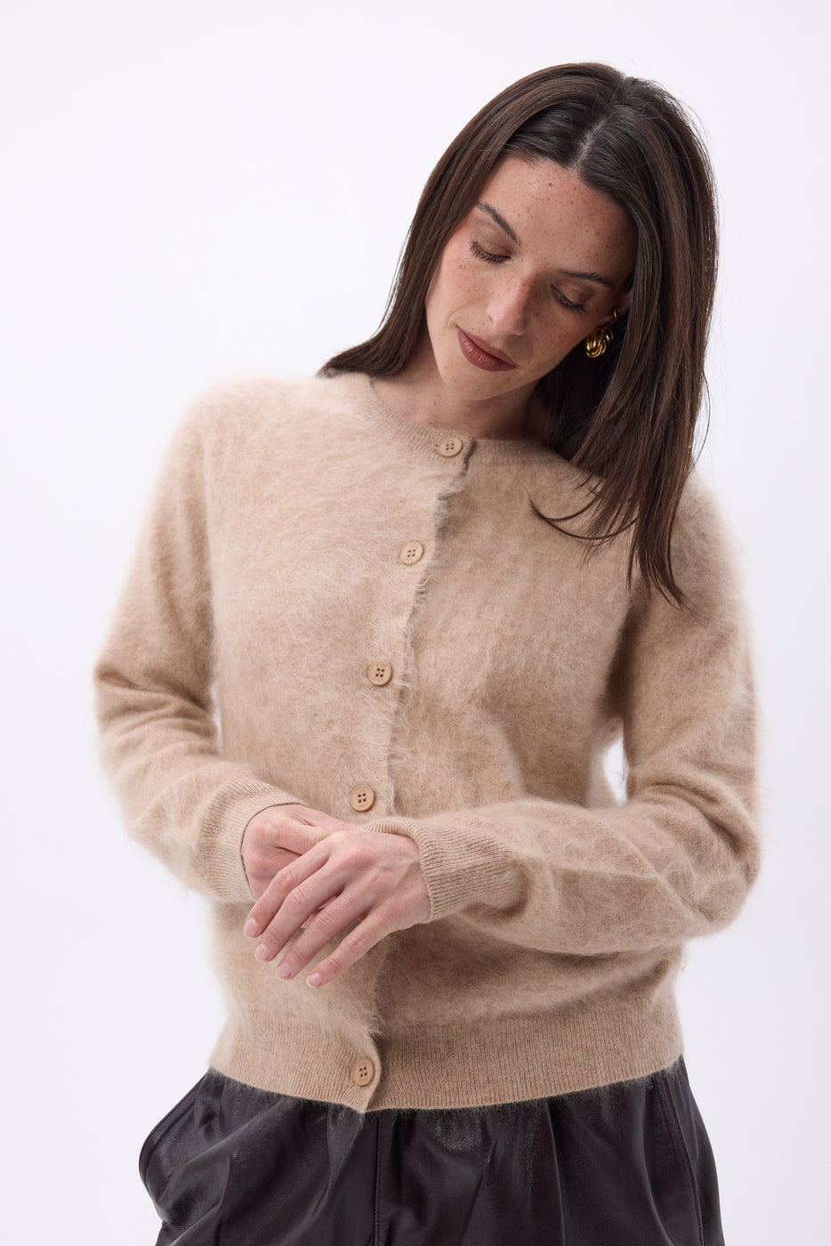 Round Neck Cardigan – Brushed Cashmere Atlas - Cream Beige - Women