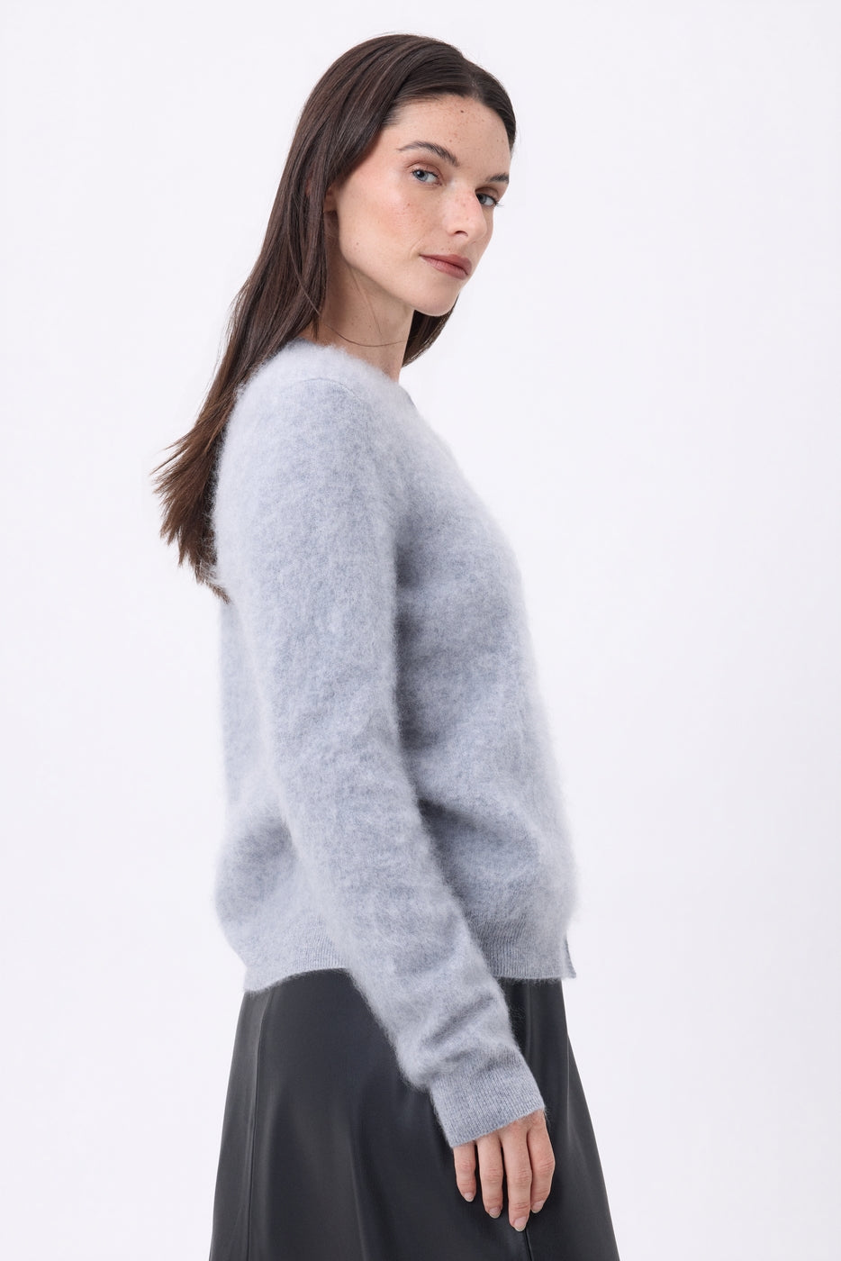 Atlas Round Neck Cardigan – Brushed Cashmere - Light Grey - Women