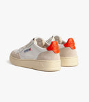 Autry - Sneakers Medalist Low - White/Orange