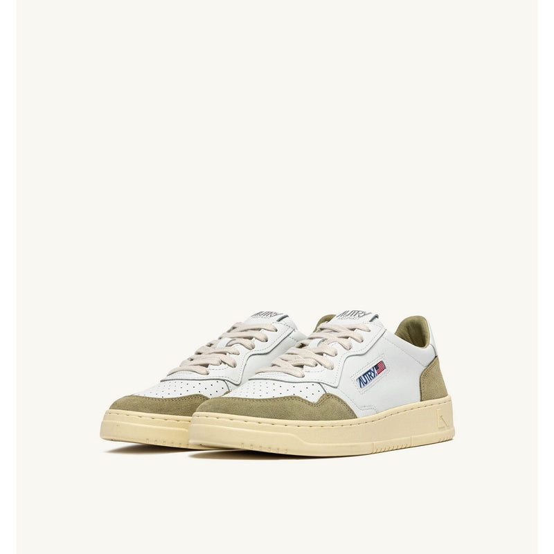 Autry Medalist Low In White Leather And Gray Green Suede