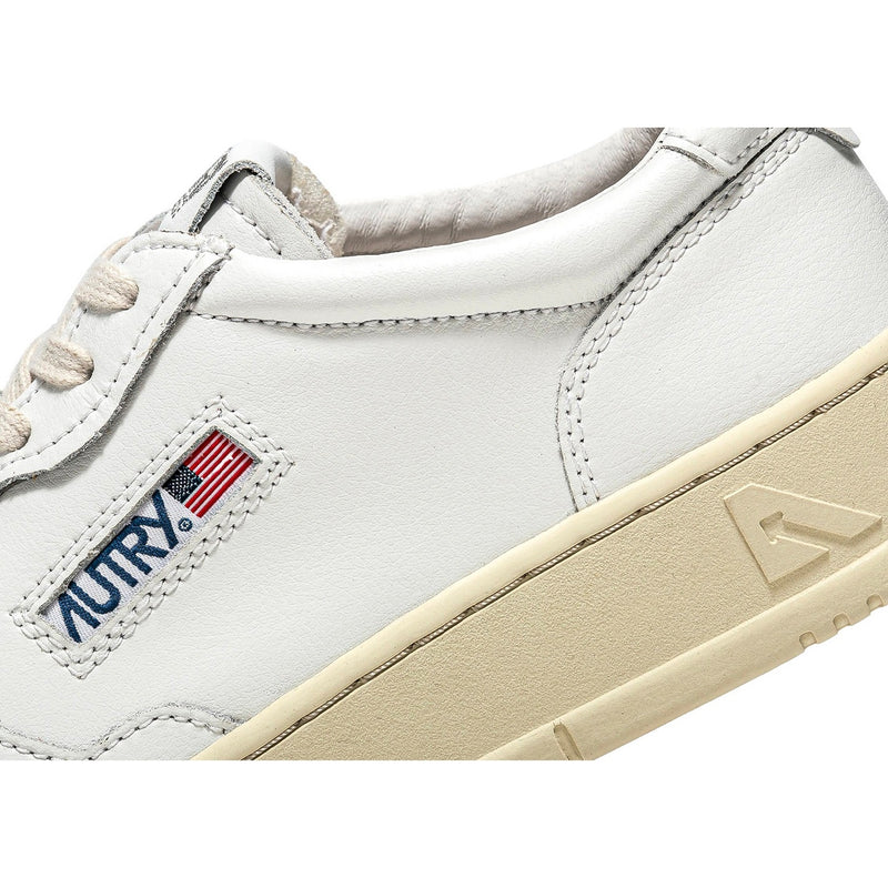 Autry Medalist Leather Low White (W)
