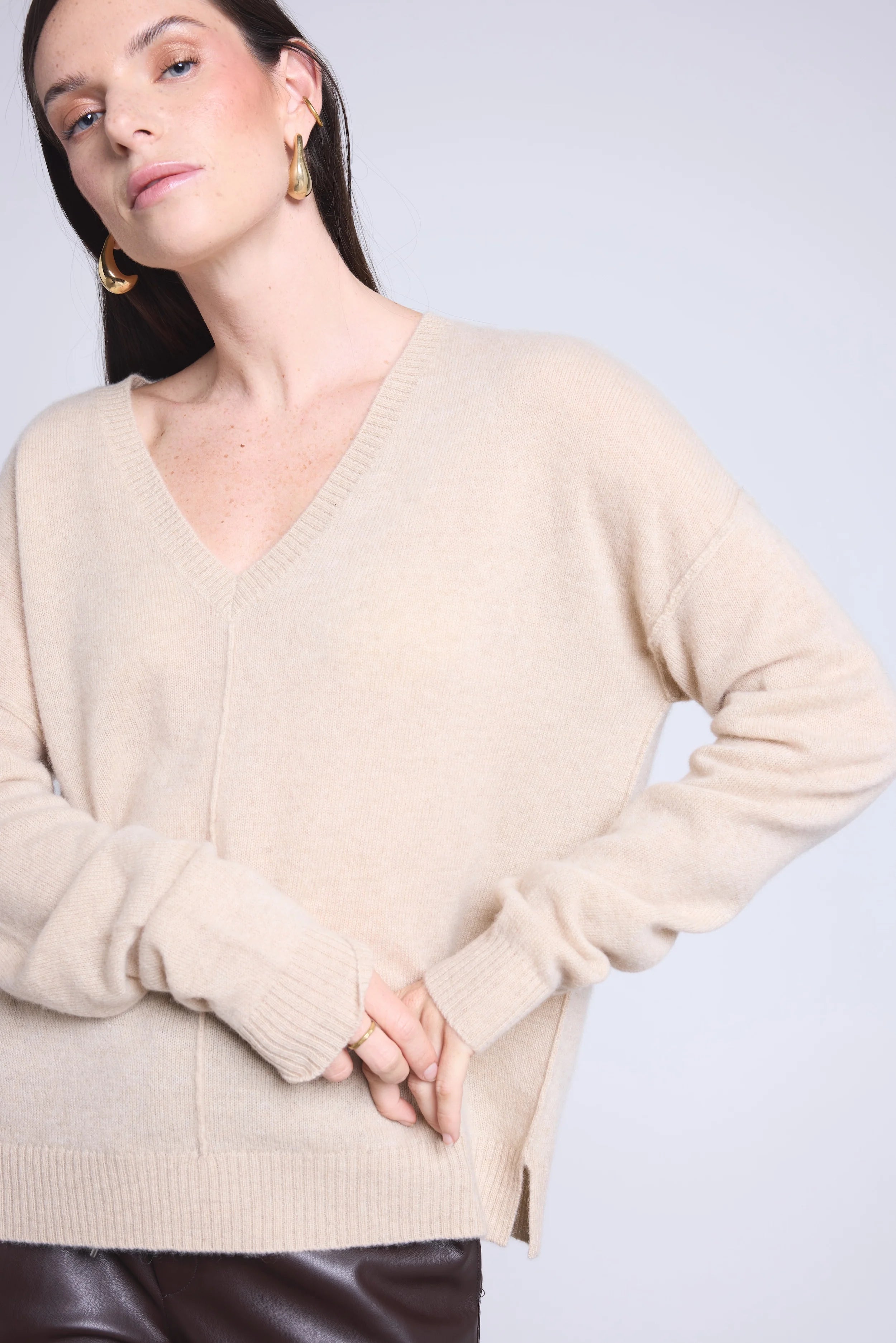 Pull Col V Oversize Coutures Aura - Beige Creme - Femme
