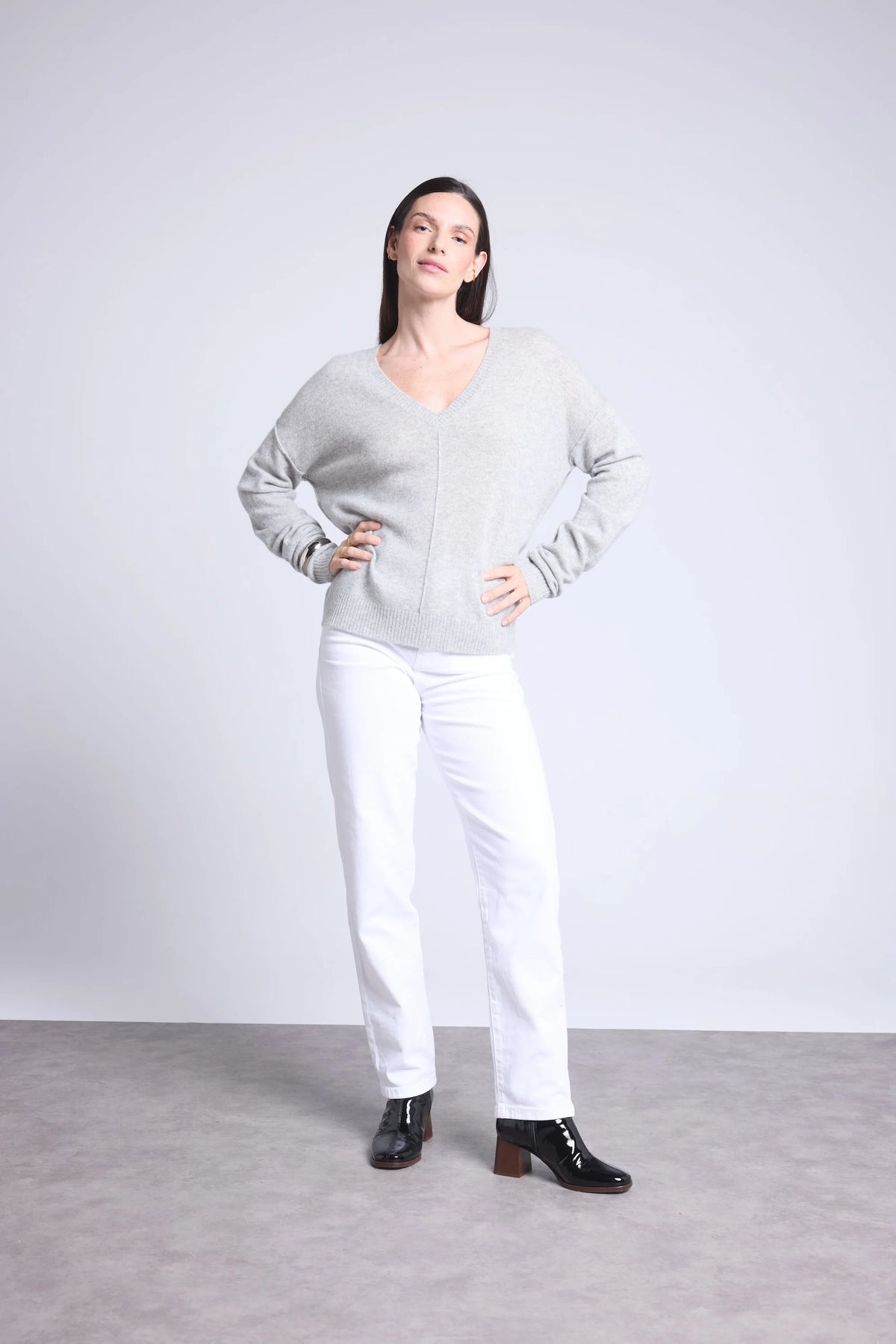 Pull Col V Oversize Coutures Aura - Gris Clair - Femme - 100% Cachemire