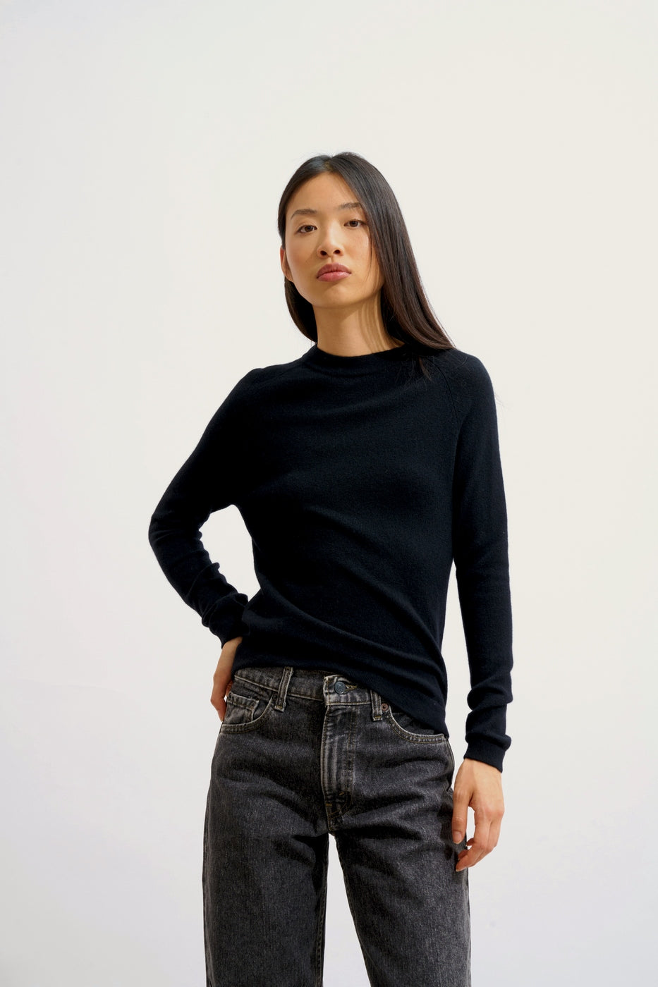Round Neck Jumper - Ecrin - Black