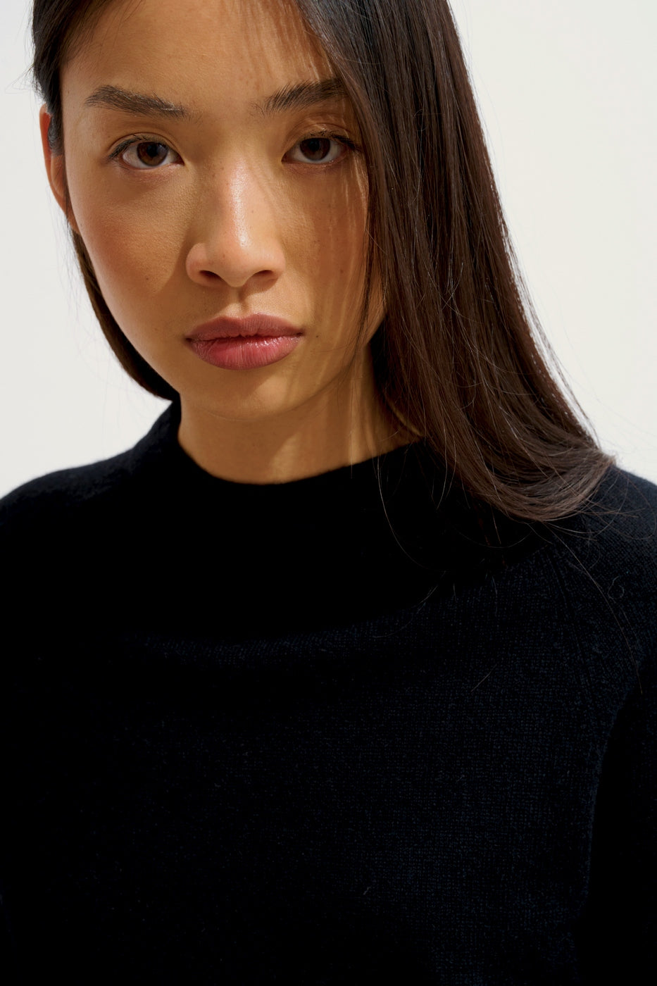 Round Neck Jumper - Ecrin - Black