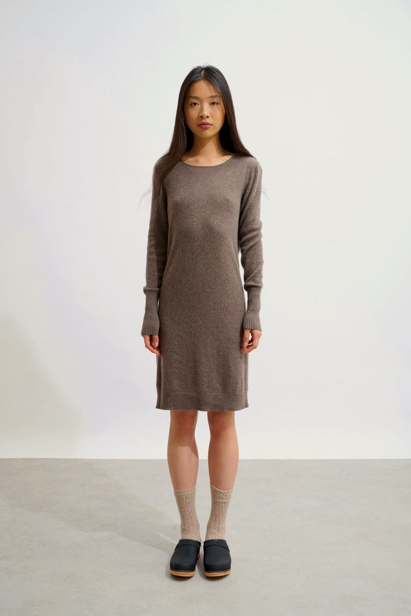 Vestido de cuello redondo - Armet - Topo moteado