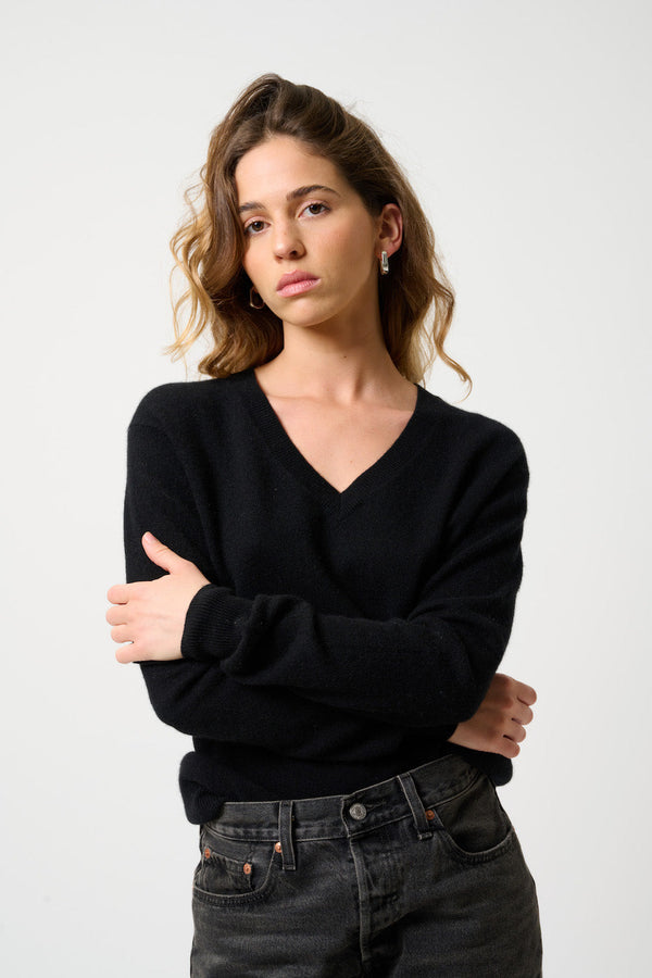 V-Neck Jumper - Gardoria - Black