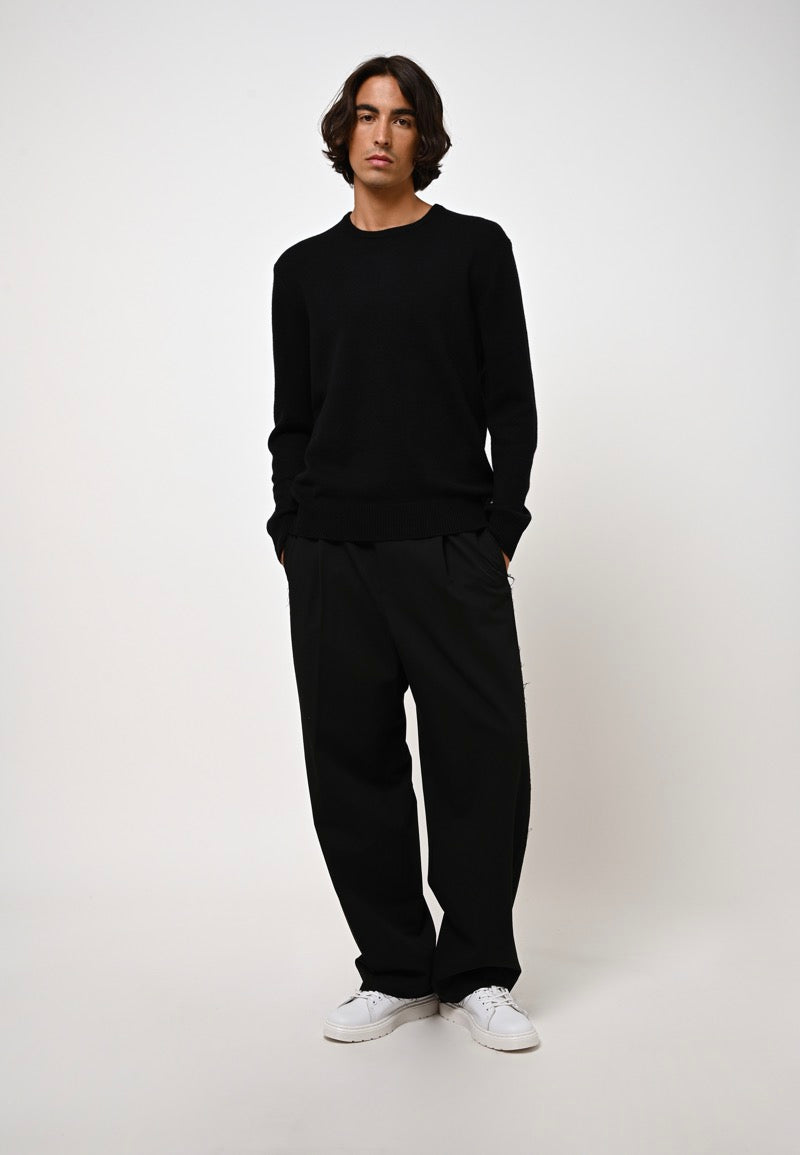 Round Neck 4-Ply Jumper - Victo - Black