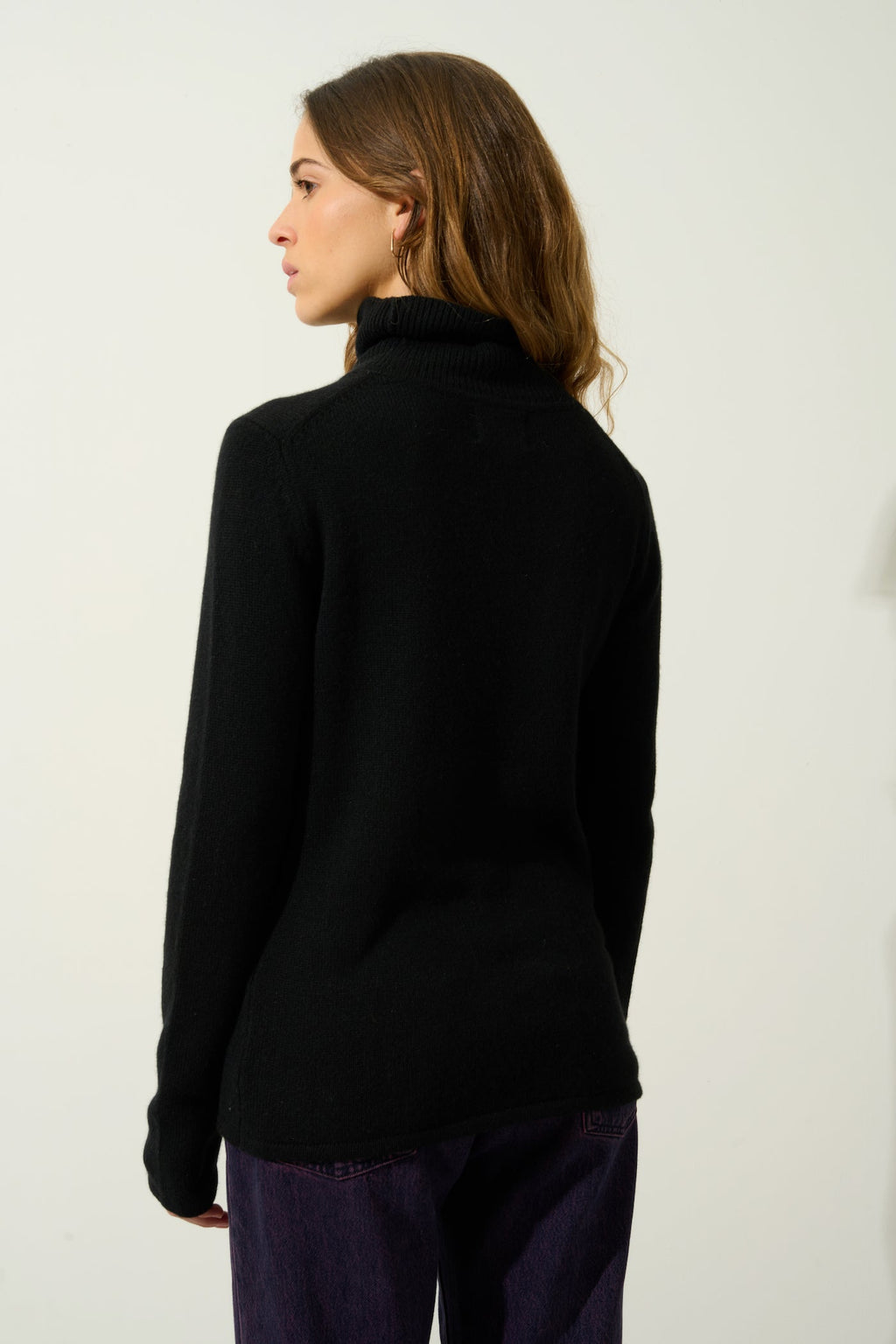 4-Ply Roll-Neck Jumper - Linda - Black
