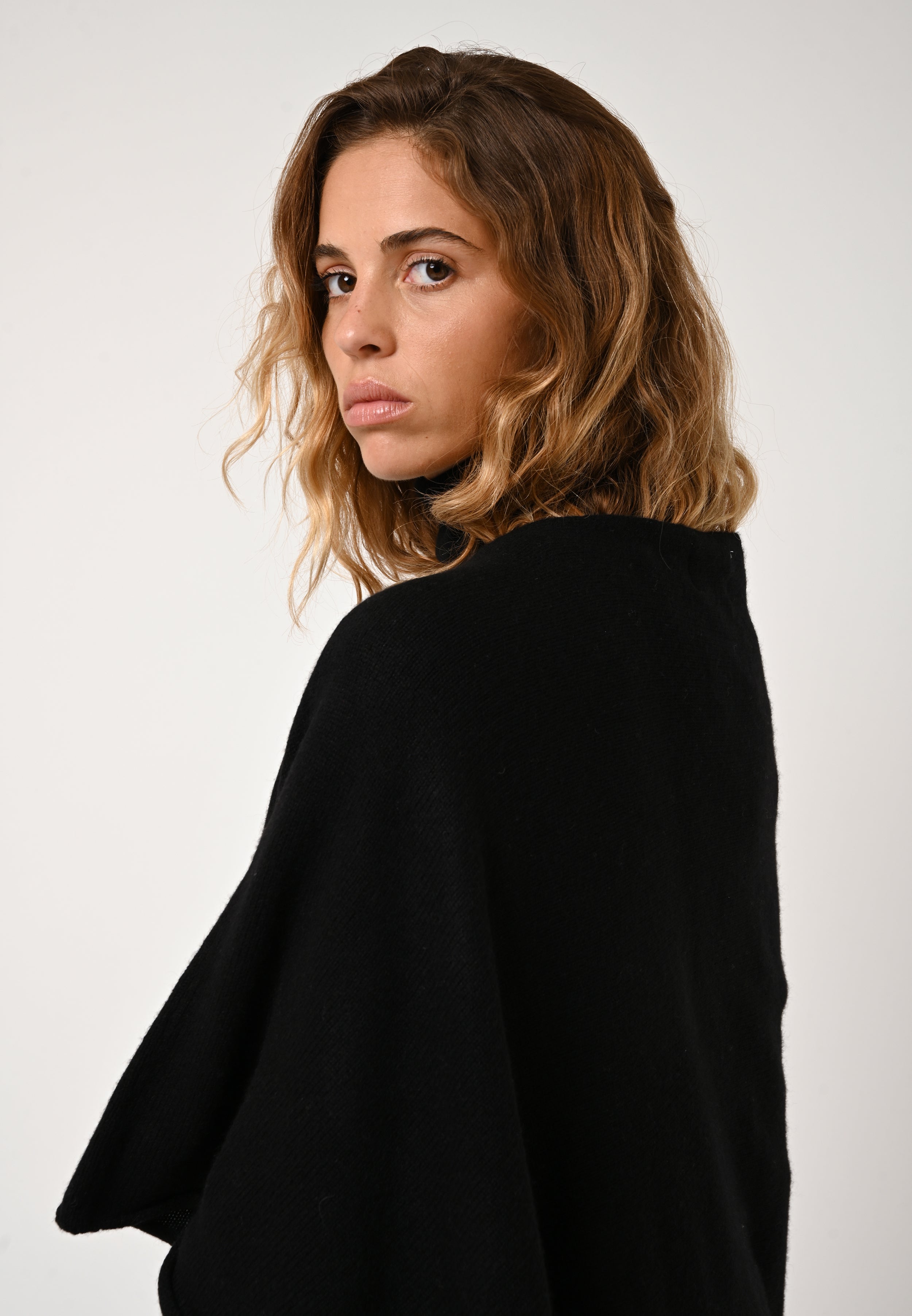 Poncho de 4 hilos - Meryl - Negro