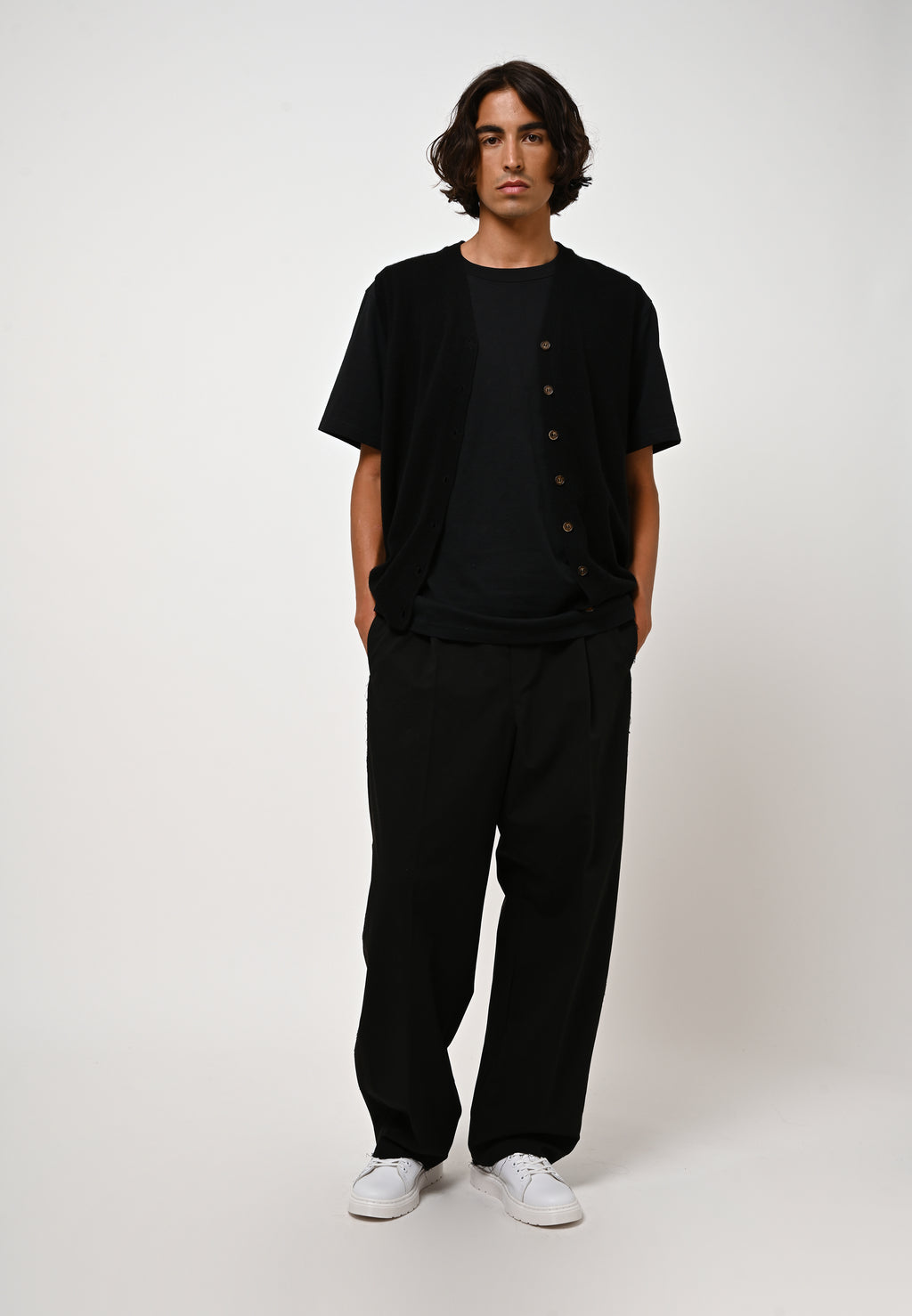 Sleeveless V-Neck Cardigan - Hugo - Black
