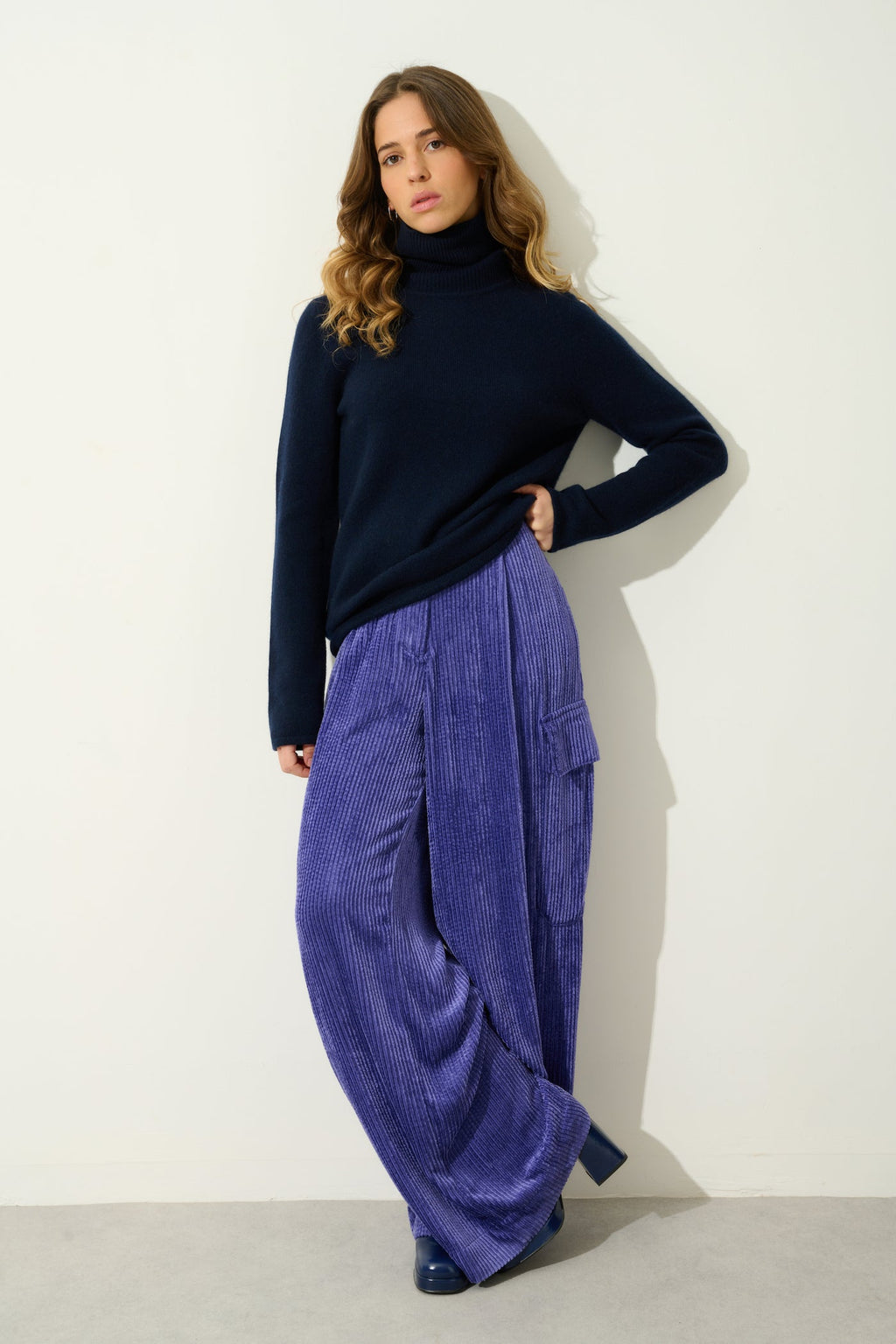 4-Ply Roll-Neck Jumper - Linda - Navy