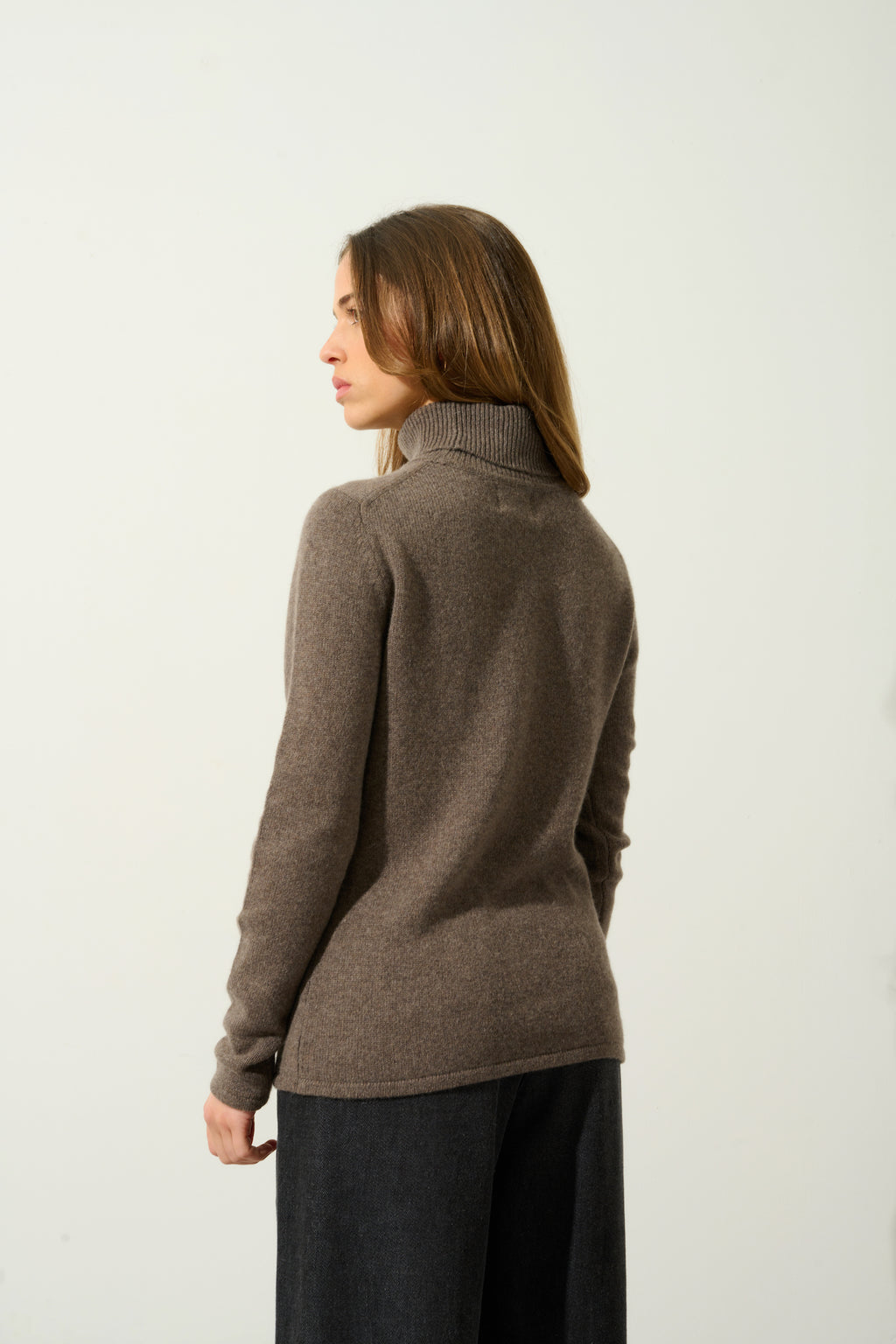 4-Ply Roll-Neck Jumper - Linda - Brown