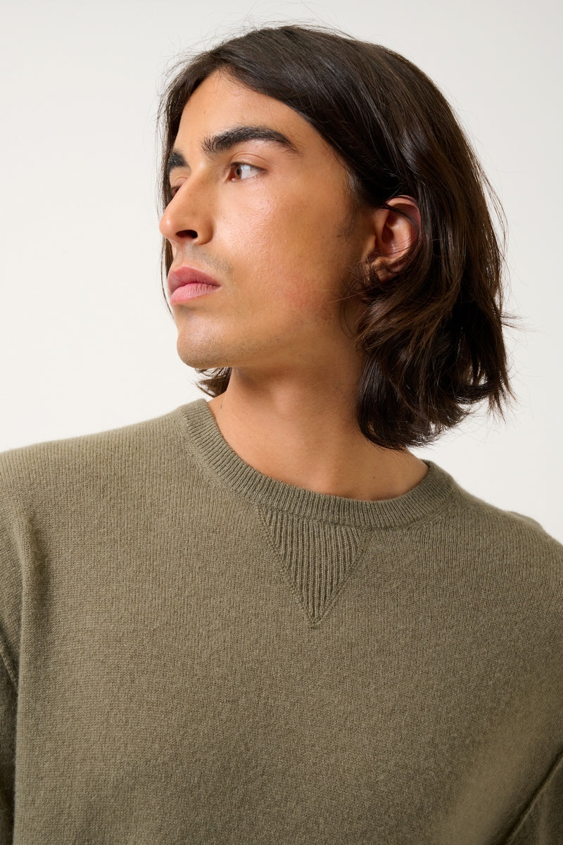 Nolan Crew Neck Jumper - Army - 100% 2-Ply Cashmere