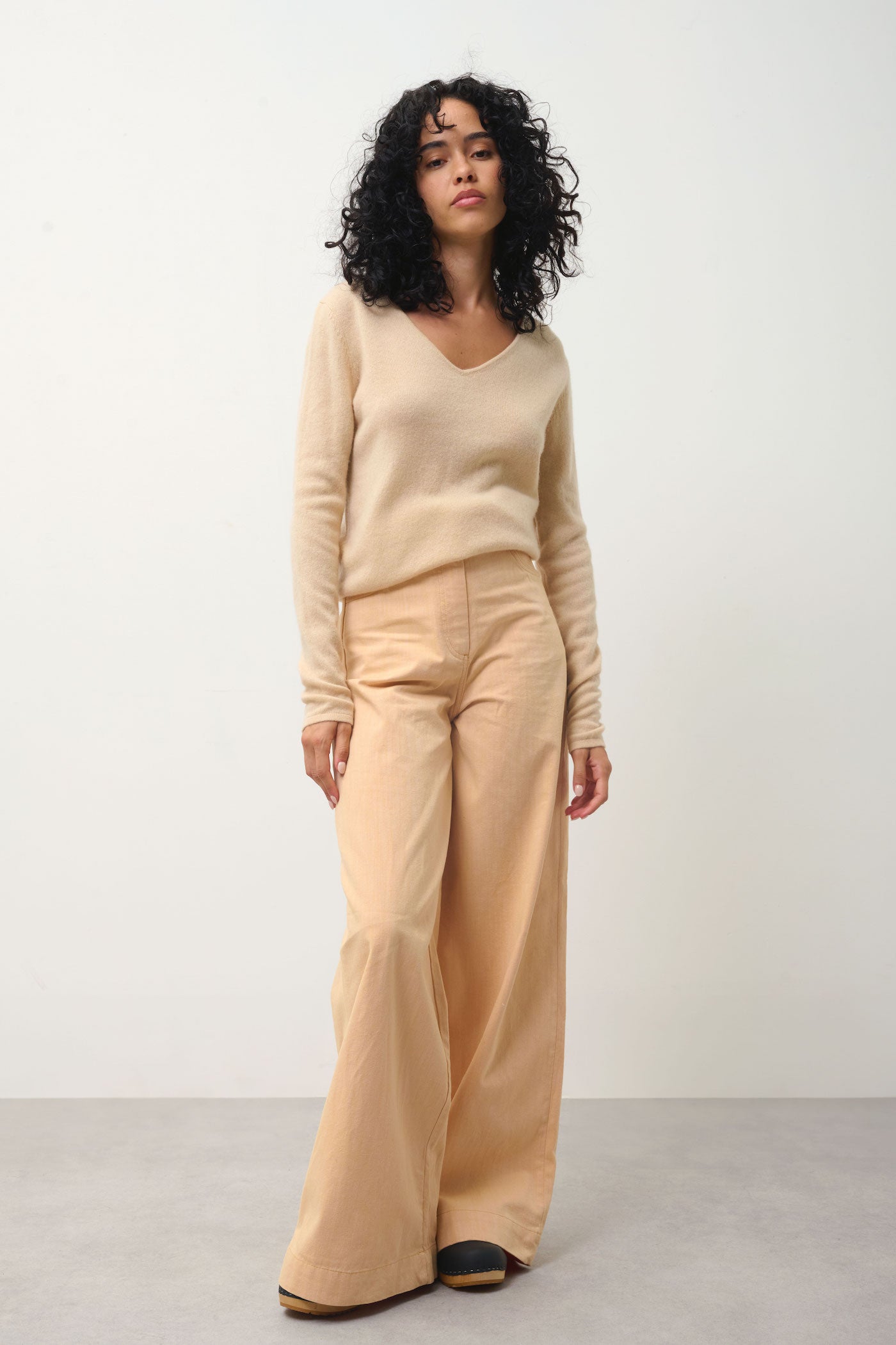 V-Neck Jumper - Galise - Beige