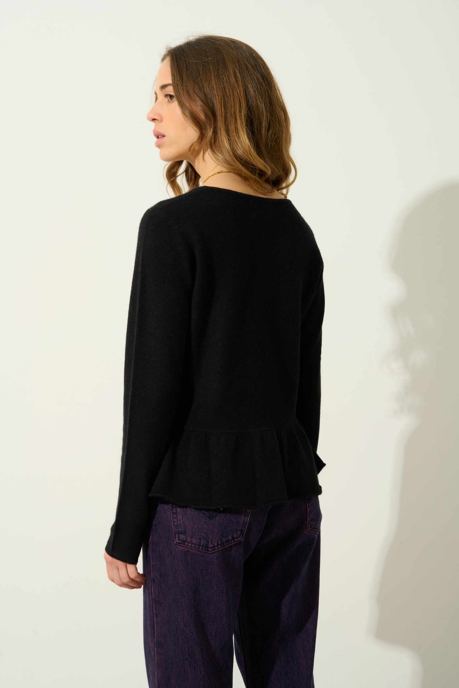 Jersey Cuello Redondo Bajo Volante - Cadair - Negro
